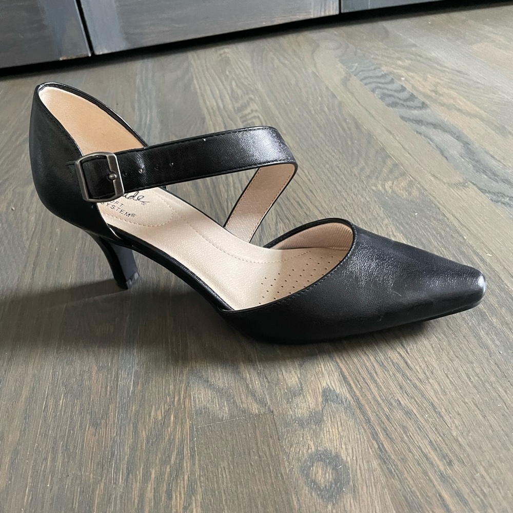Life Stride Soft System woman’s heals size 7.5